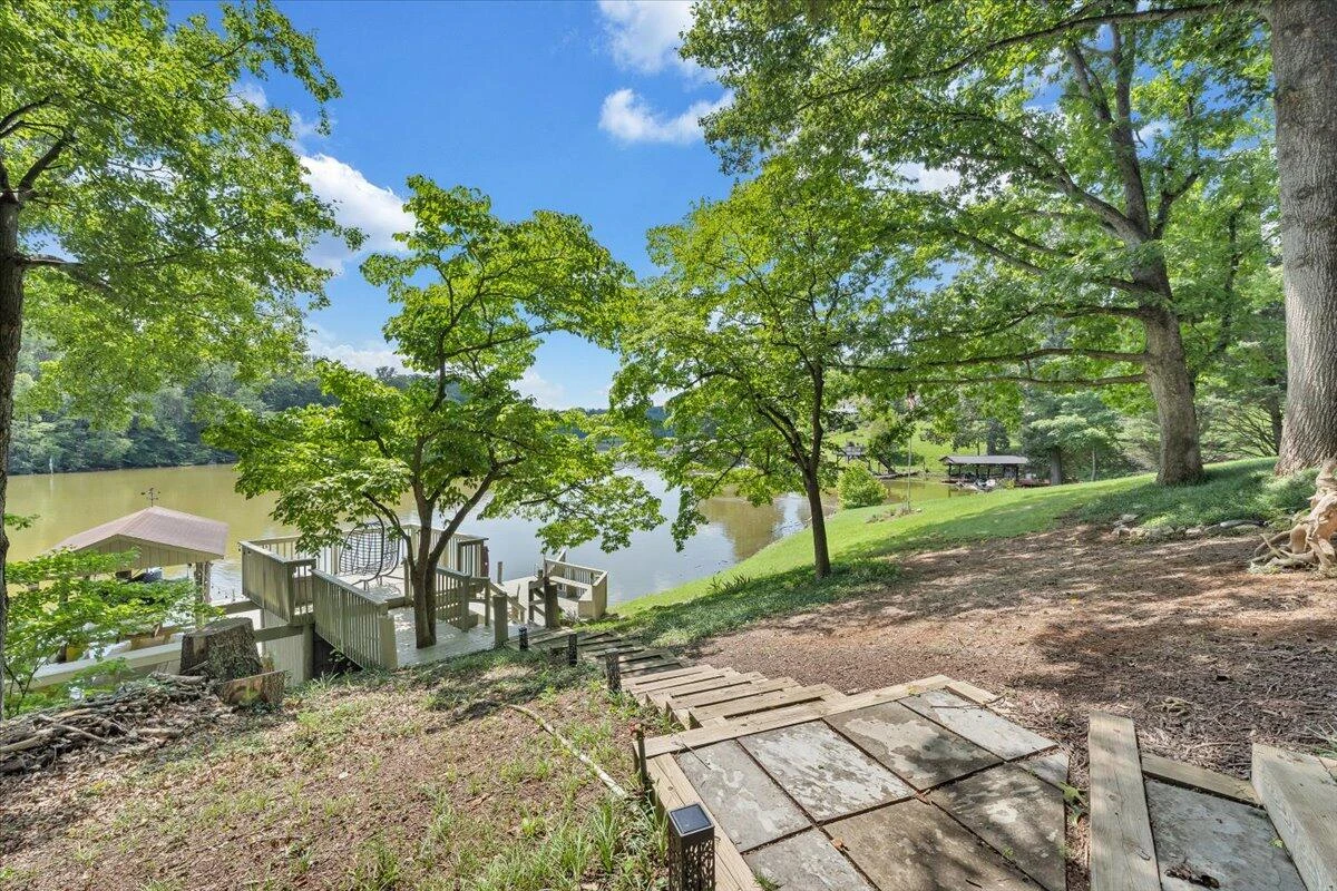 112 Crescent LN - Photo 53