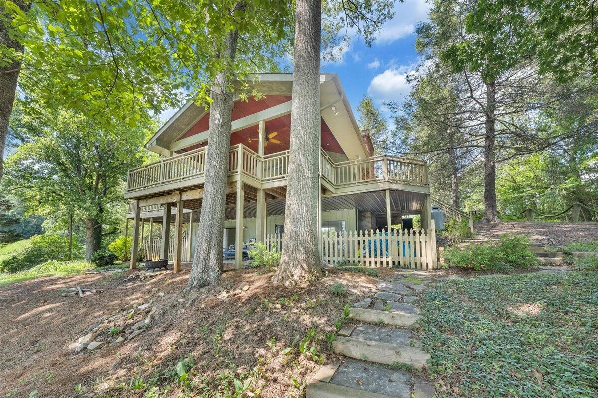 112 Crescent LN - Photo 64