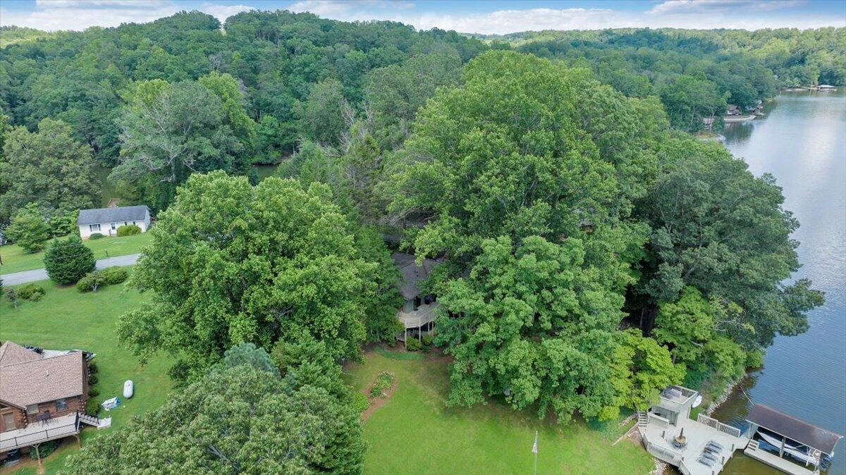 112 Crescent LN - Photo 92