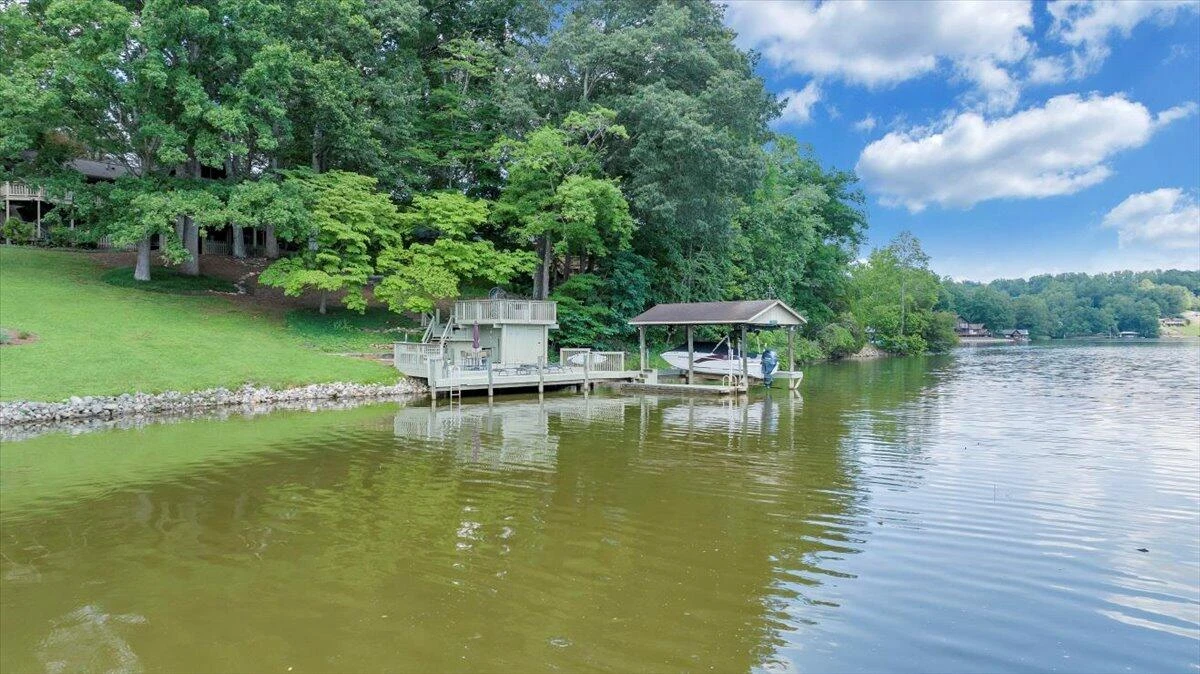 112 Crescent LN - Photo 95