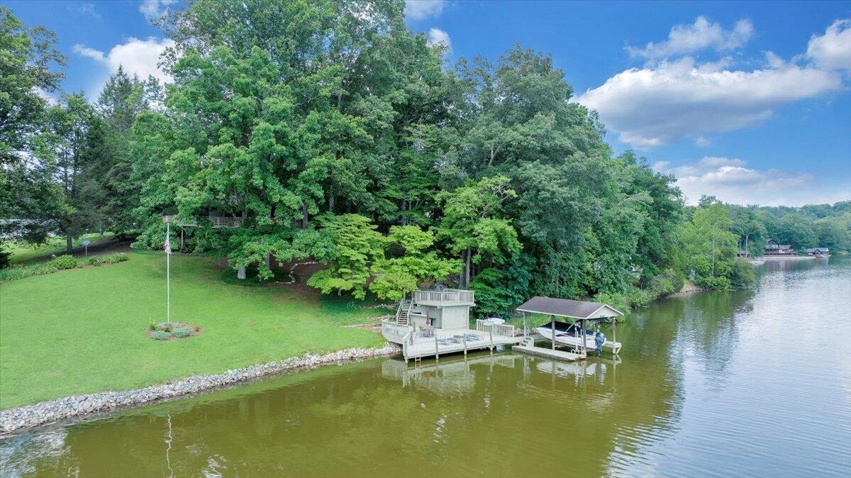 112 Crescent LN - Photo 97