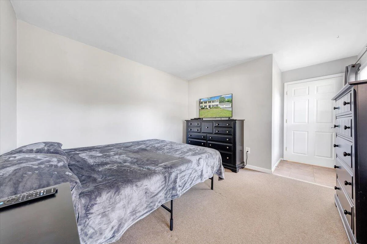 1905 Queensmill DR - Photo 23