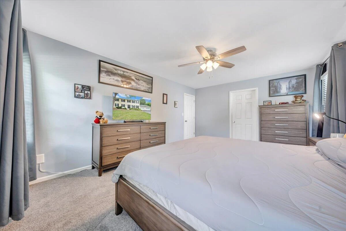 1905 Queensmill DR - Photo 39