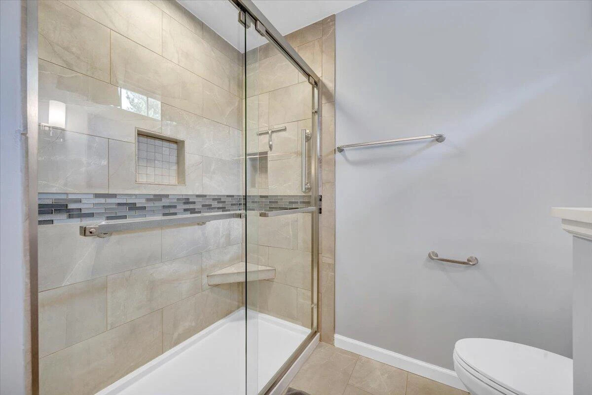 1905 Queensmill DR - Photo 42