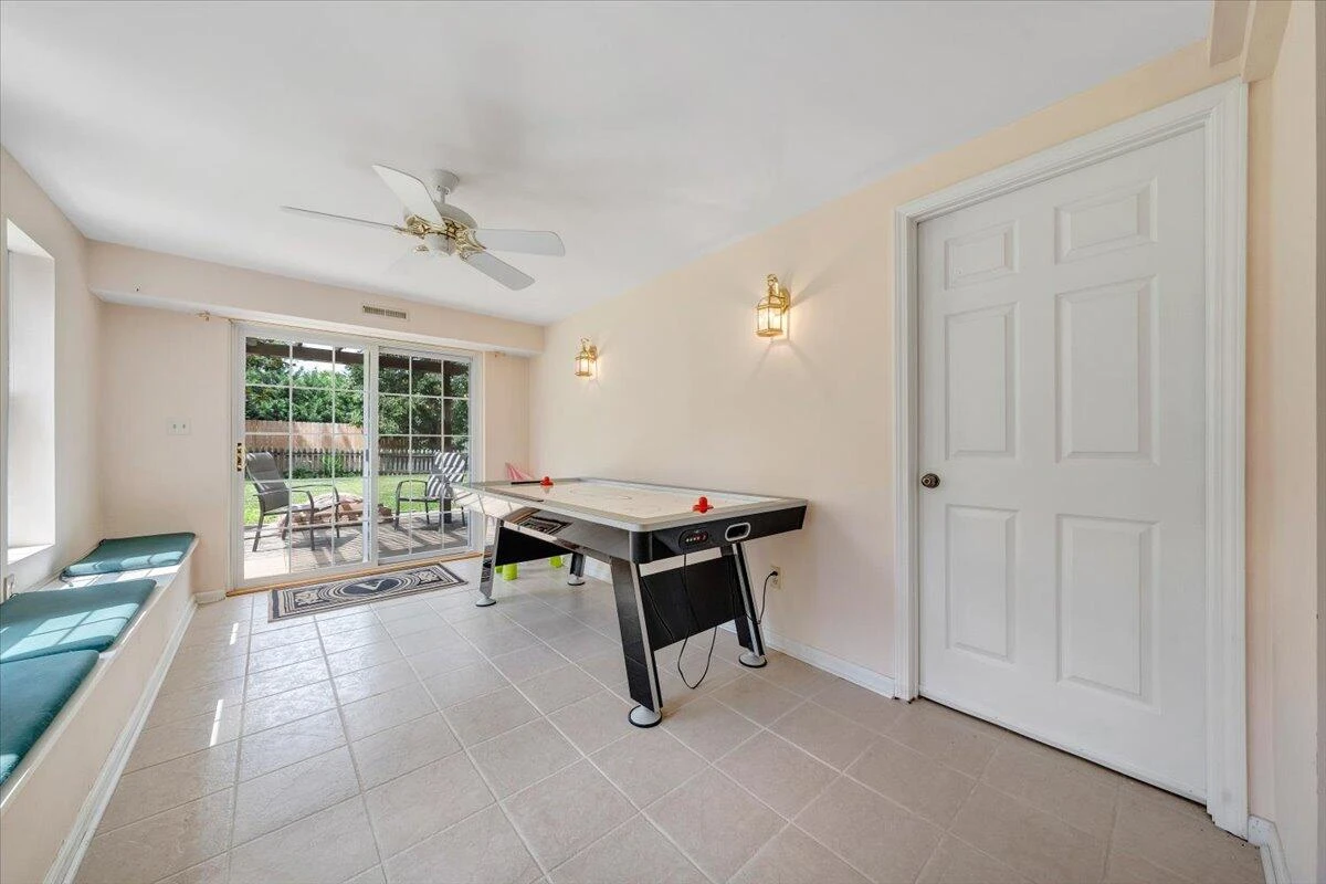 1905 Queensmill DR - Photo 51