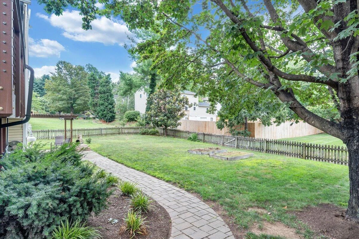 1905 Queensmill DR - Photo 66