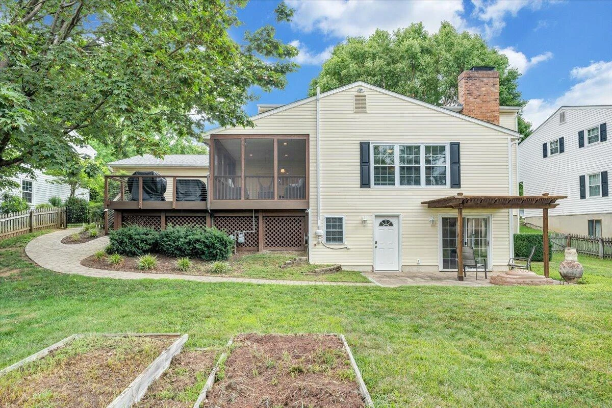 1905 Queensmill DR - Photo 72