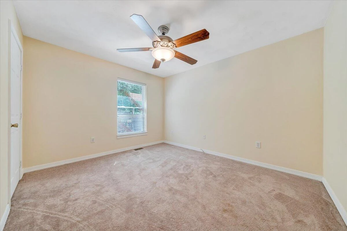 739 Riverland RD SE - Photo 19