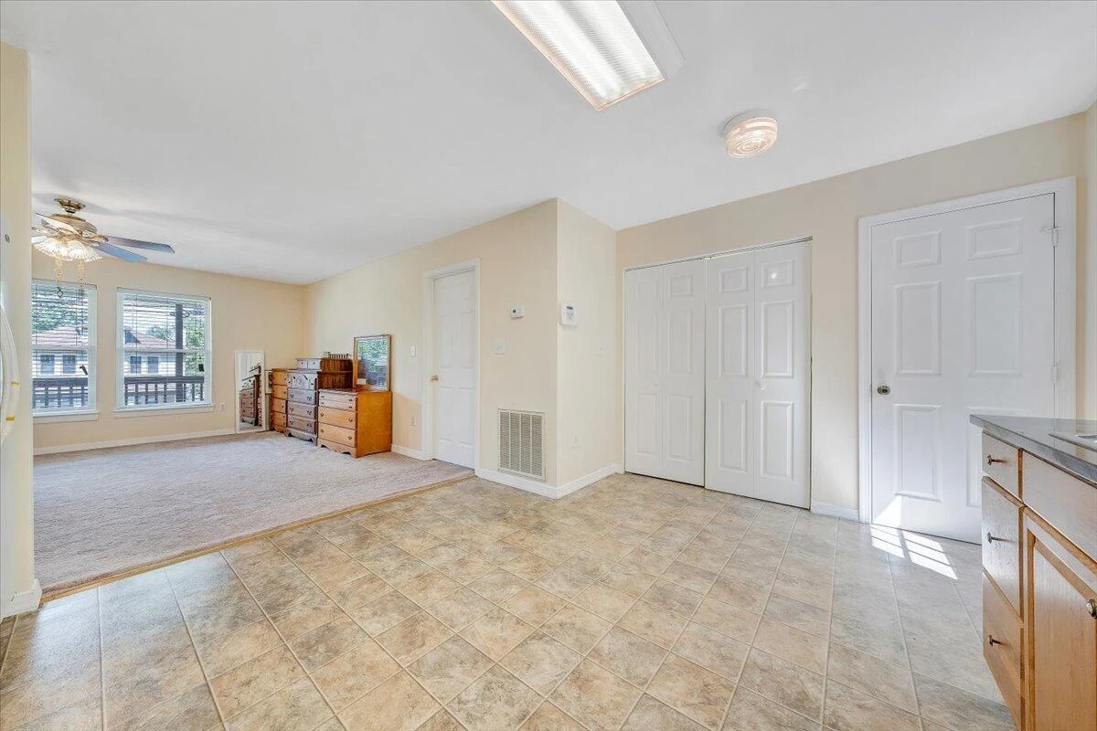 739 Riverland RD SE - Photo 8