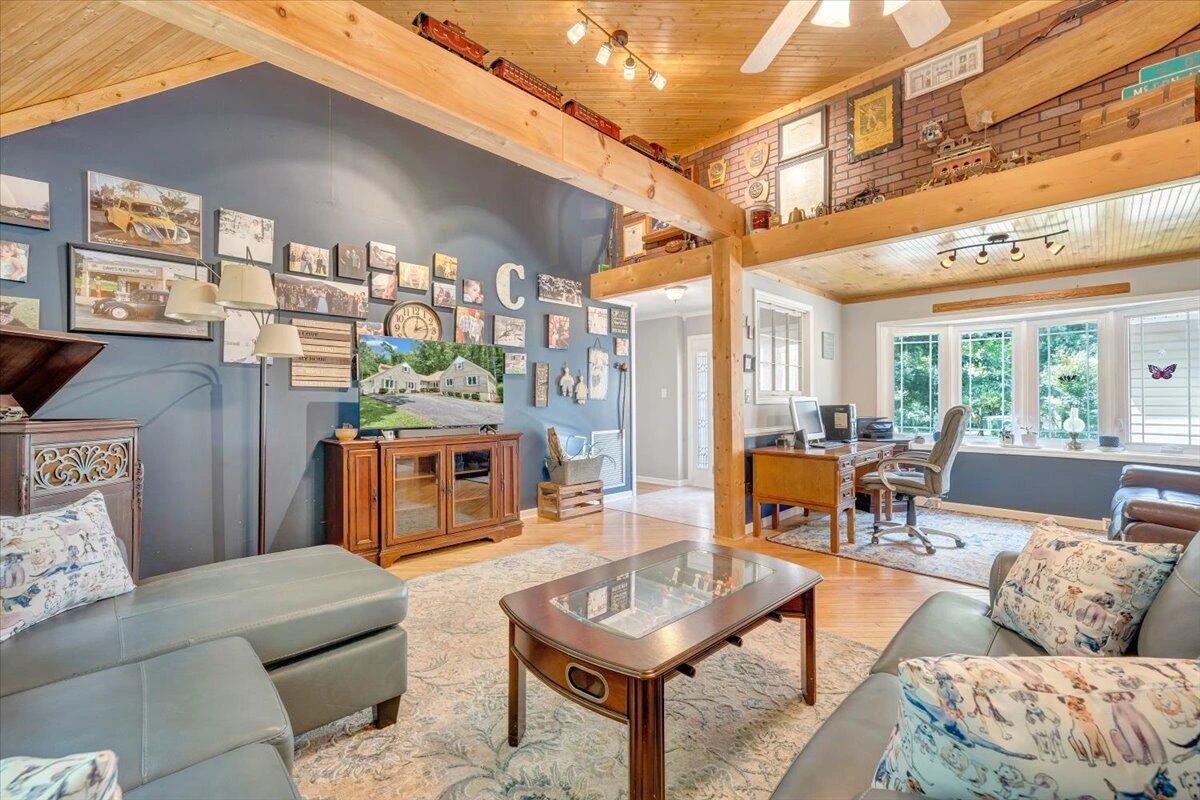 6796 Charlemont RD - Photo 10
