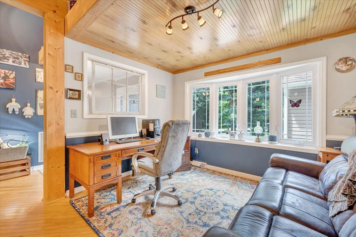 6796 Charlemont RD - Photo 11