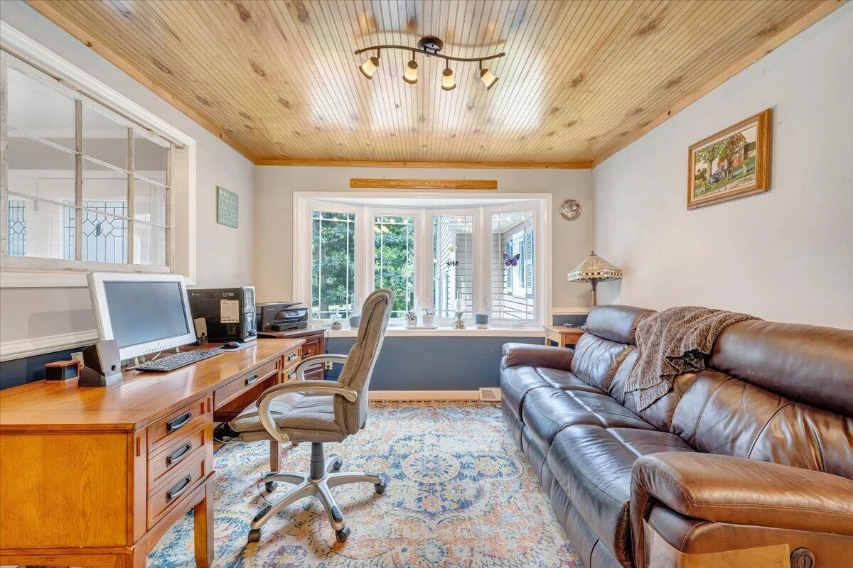 6796 Charlemont RD - Photo 12