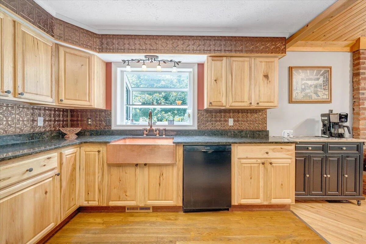 6796 Charlemont RD - Photo 15