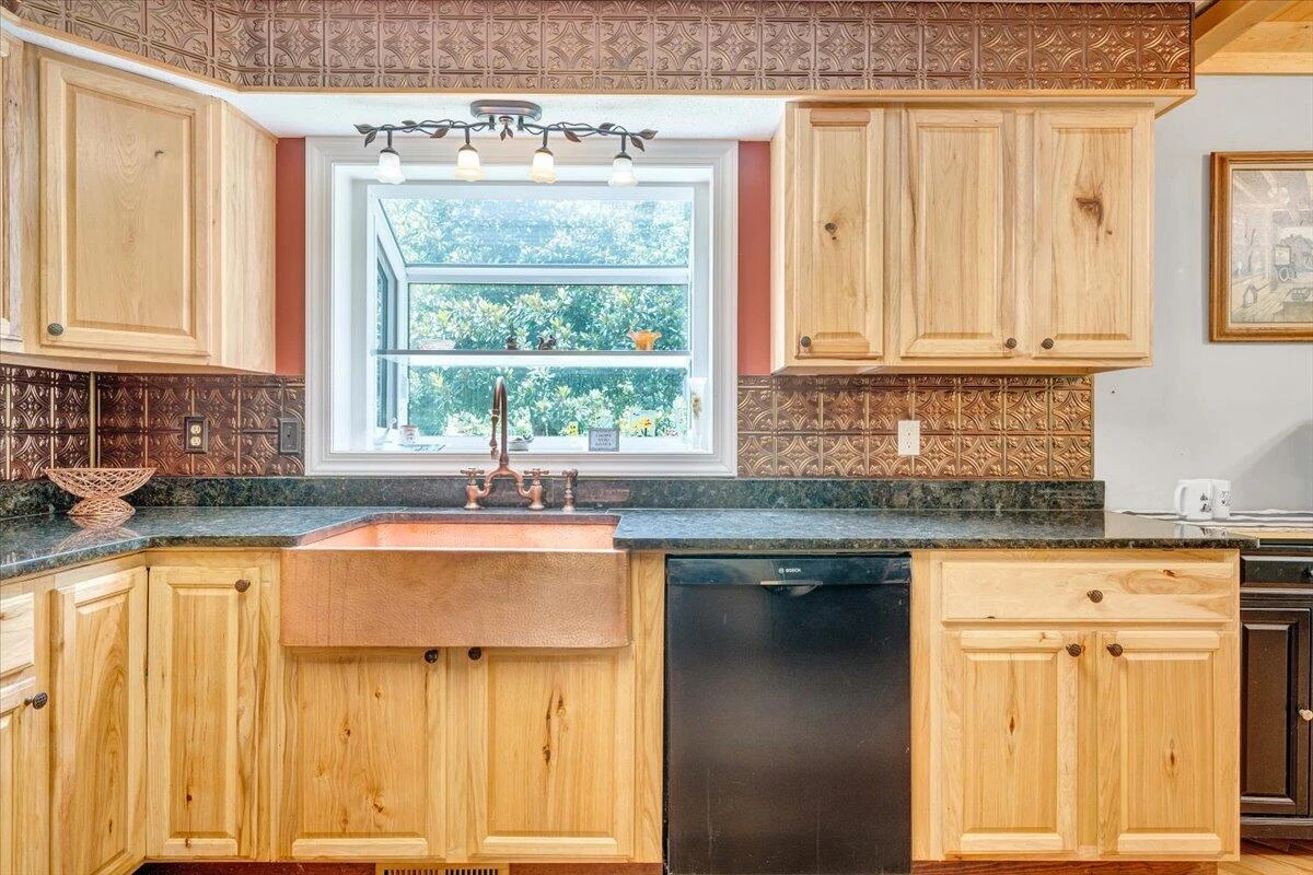 6796 Charlemont RD - Photo 16