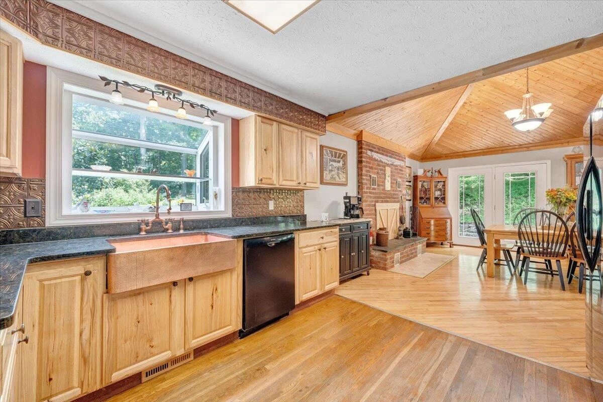6796 Charlemont RD - Photo 18