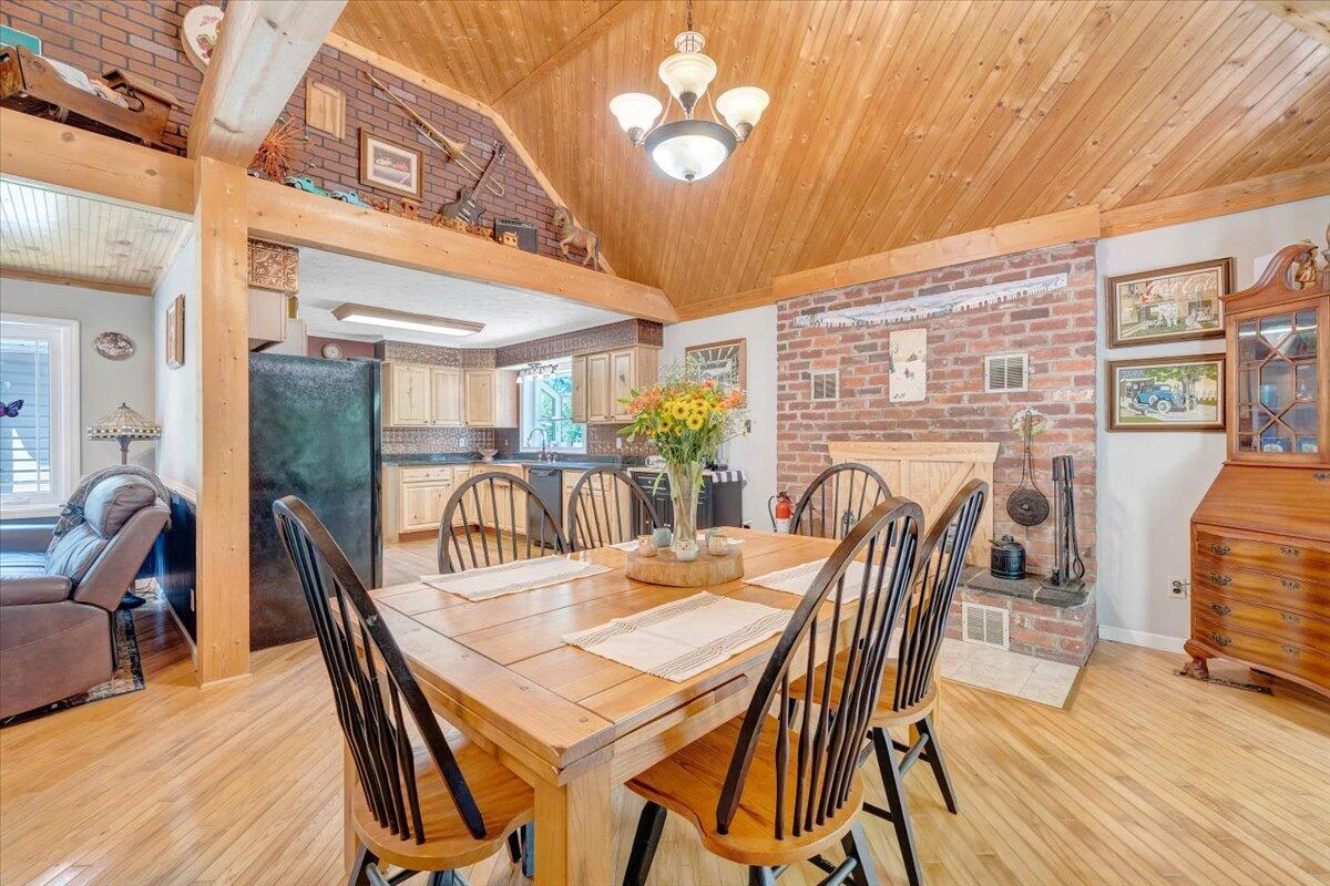6796 Charlemont RD - Photo 19