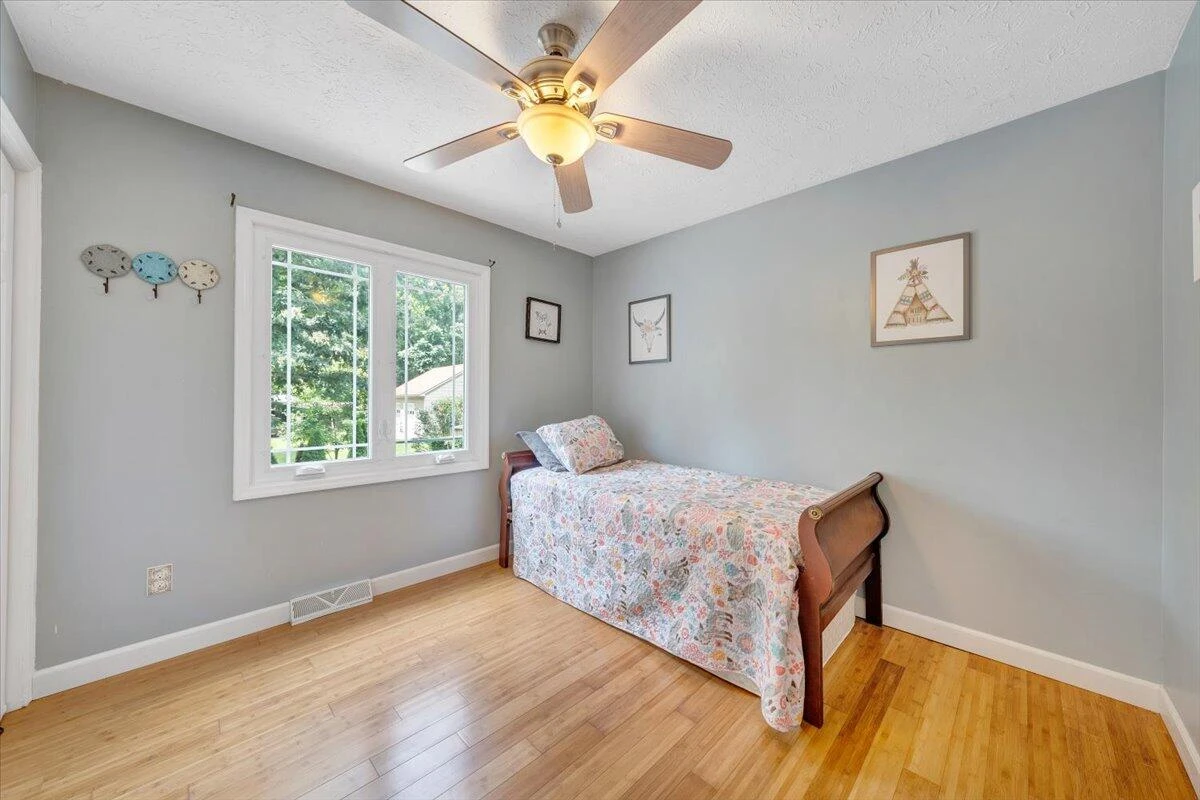 6796 Charlemont RD - Photo 30