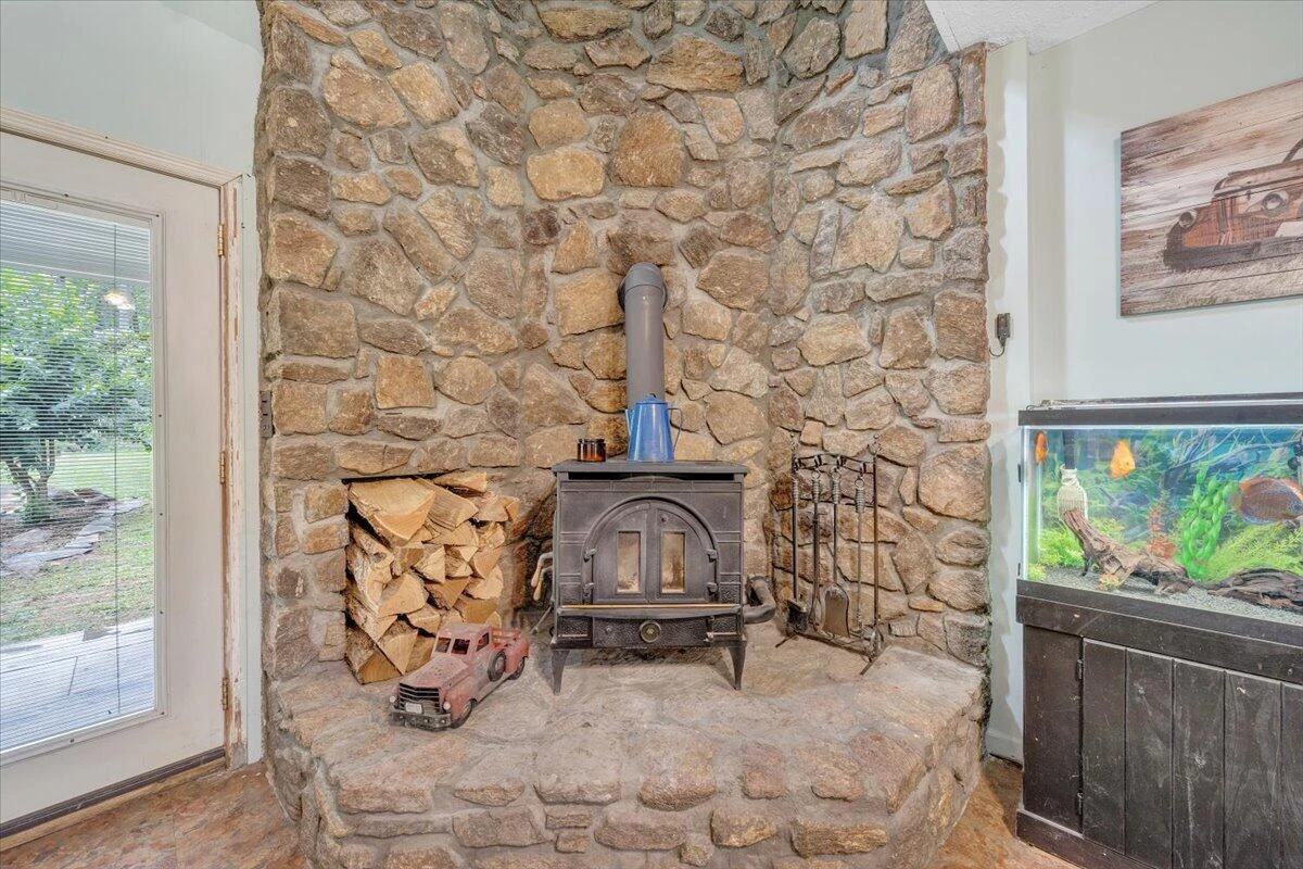 6796 Charlemont RD - Photo 42