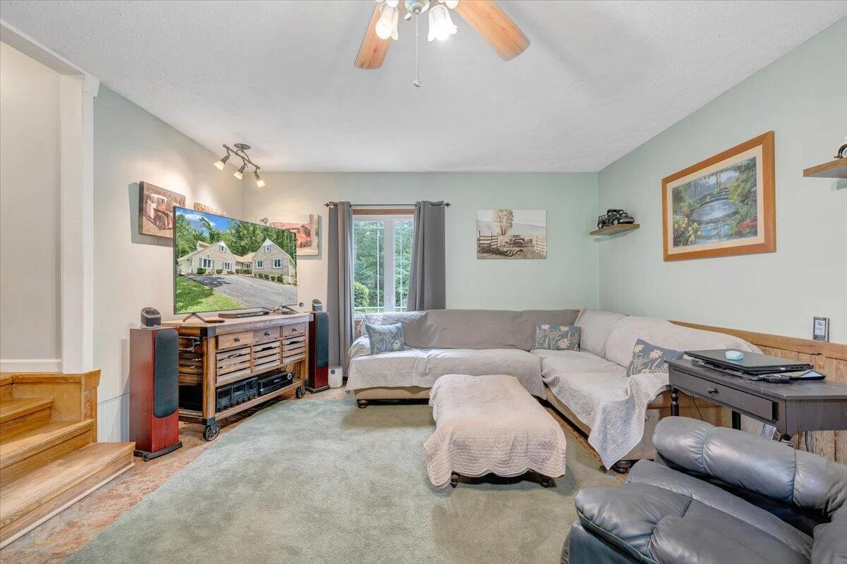 6796 Charlemont RD - Photo 43