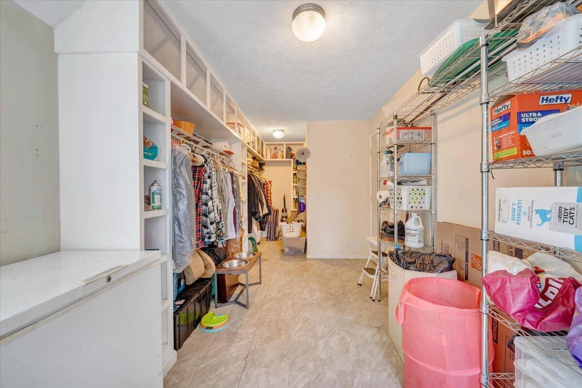 6796 Charlemont RD - Photo 45