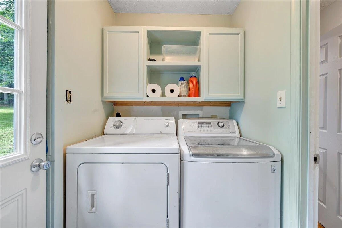 6796 Charlemont RD - Photo 46