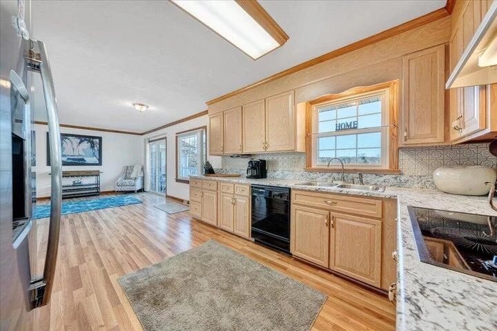 350 Tracy DR - Photo 17