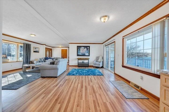 350 Tracy DR - Photo 18
