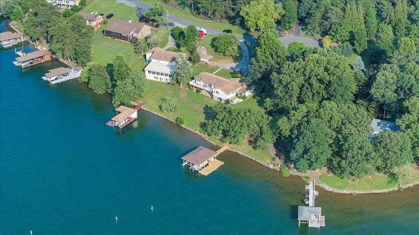 350 Tracy DR - Photo 4