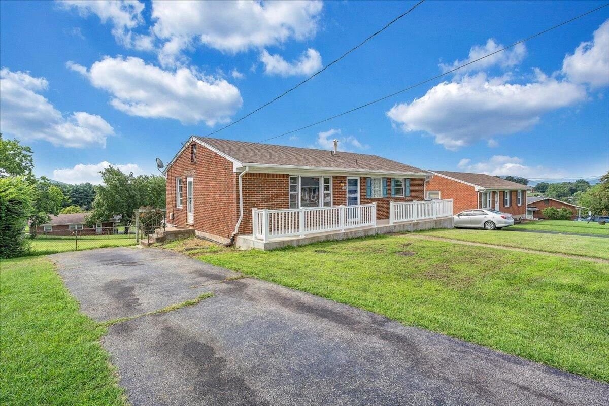 1519 South Pacific DR - Photo 2