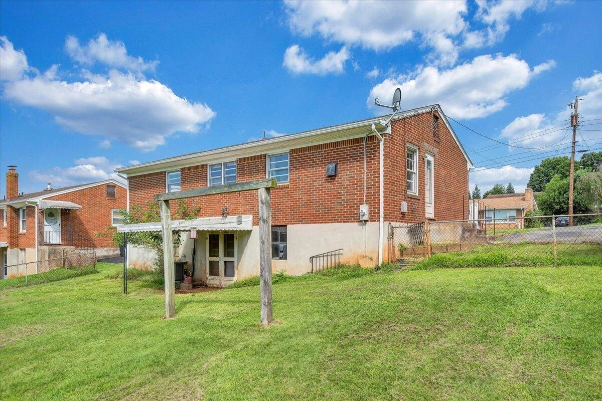 1519 South Pacific DR - Photo 30