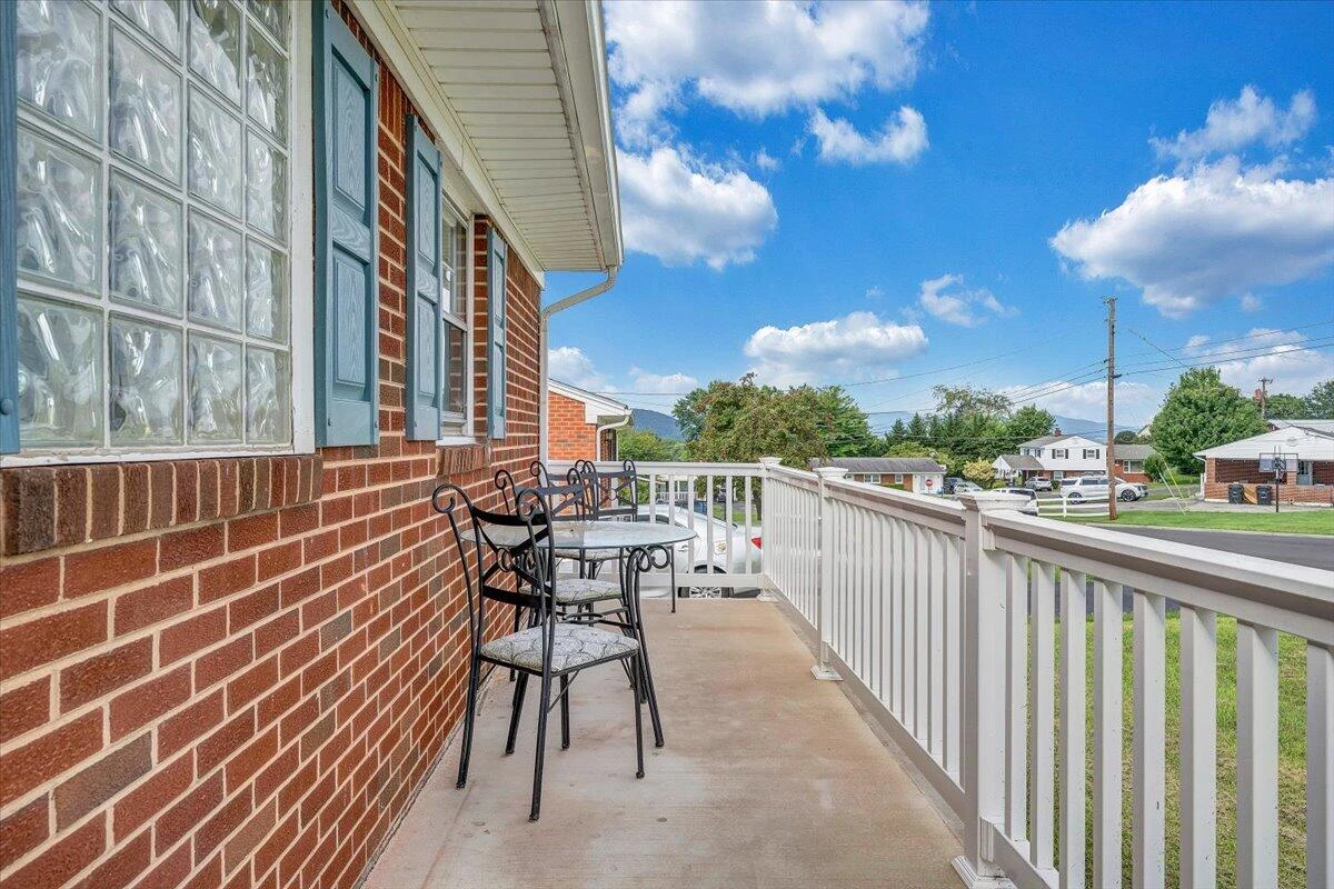 1519 South Pacific DR - Photo 4