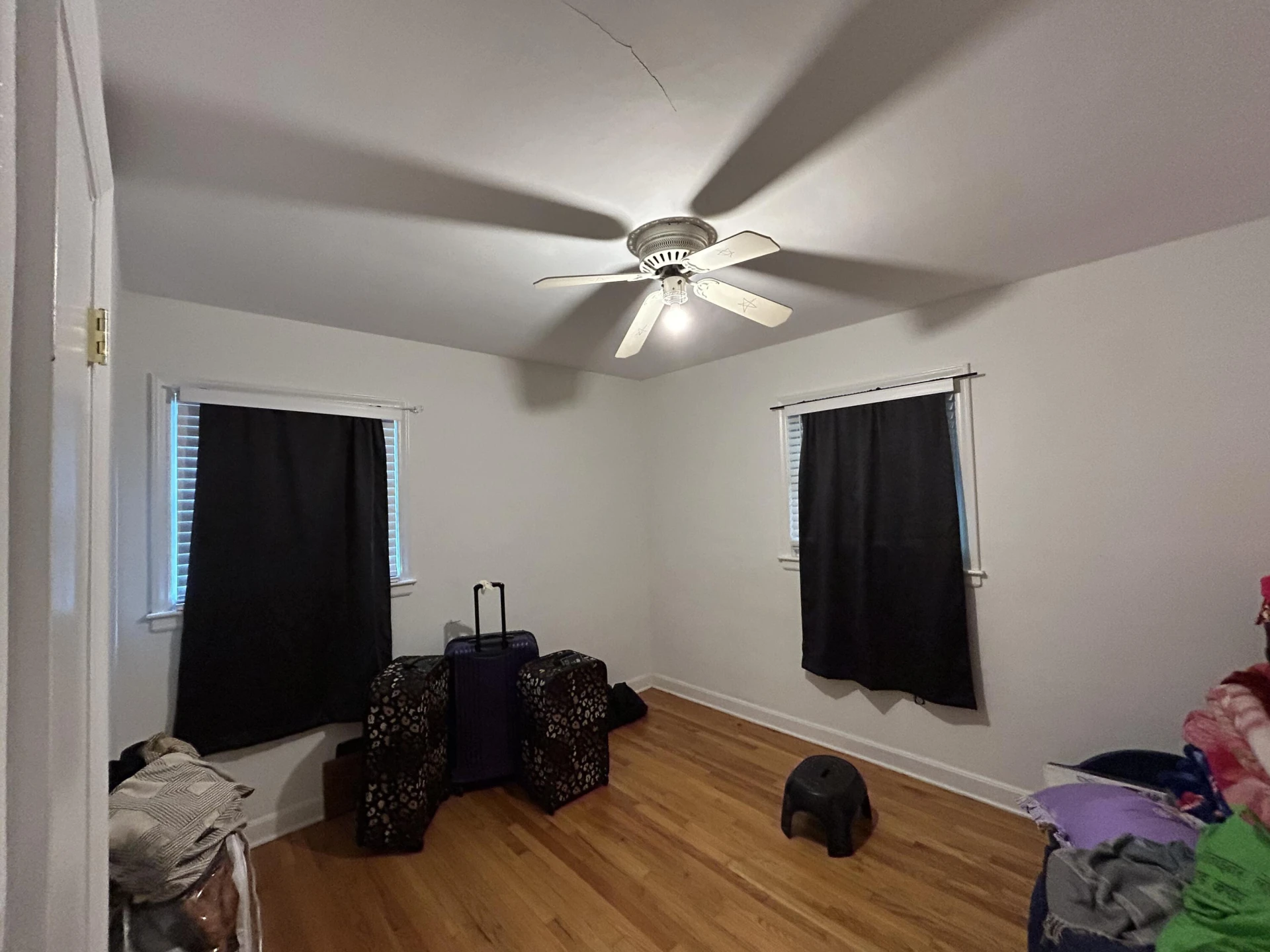 223 Oaklawn AVE NE - Photo 5