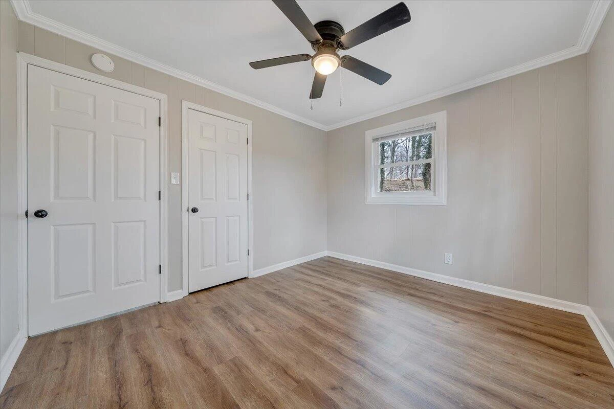526 Glendale ST - Photo 17