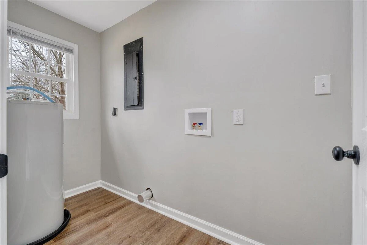 526 Glendale ST - Photo 20
