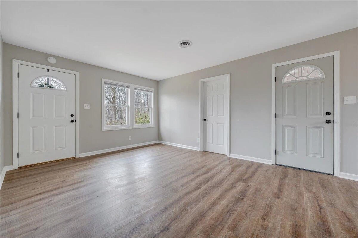 526 Glendale ST - Photo 7