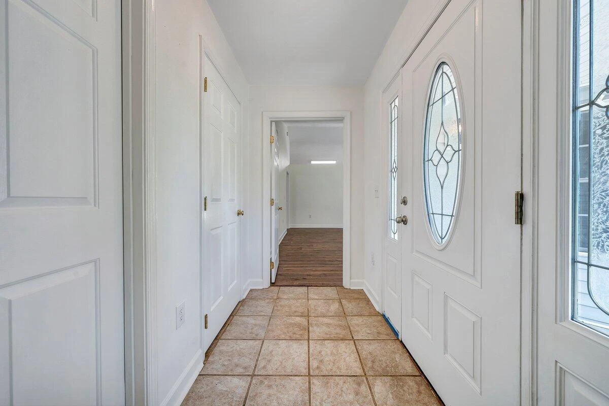 420 Stonybrook RD - Photo 5