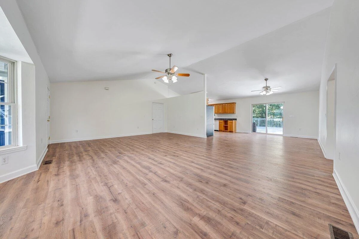420 Stonybrook RD - Photo 7