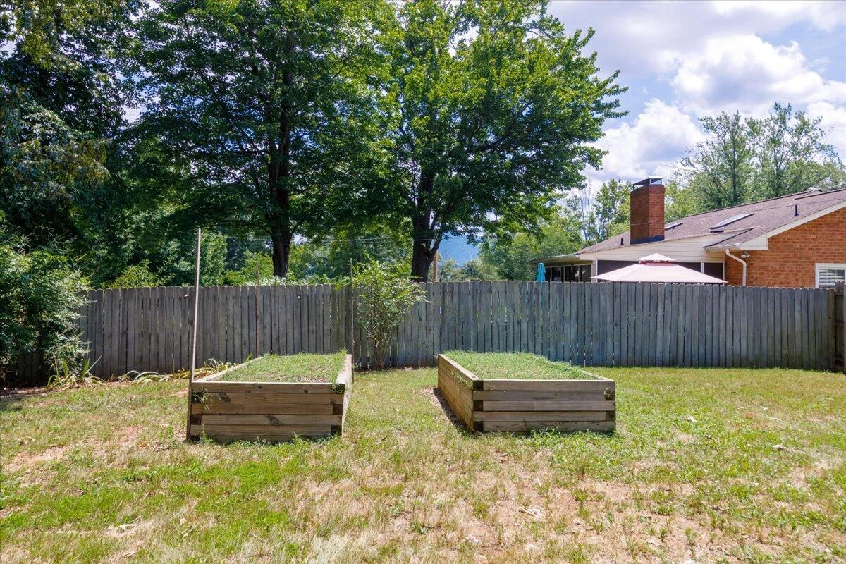 4857 Warrior DR - Photo 32