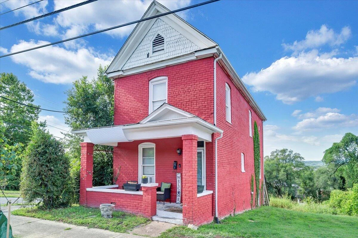 302 Patton AVE NW - Photo 12