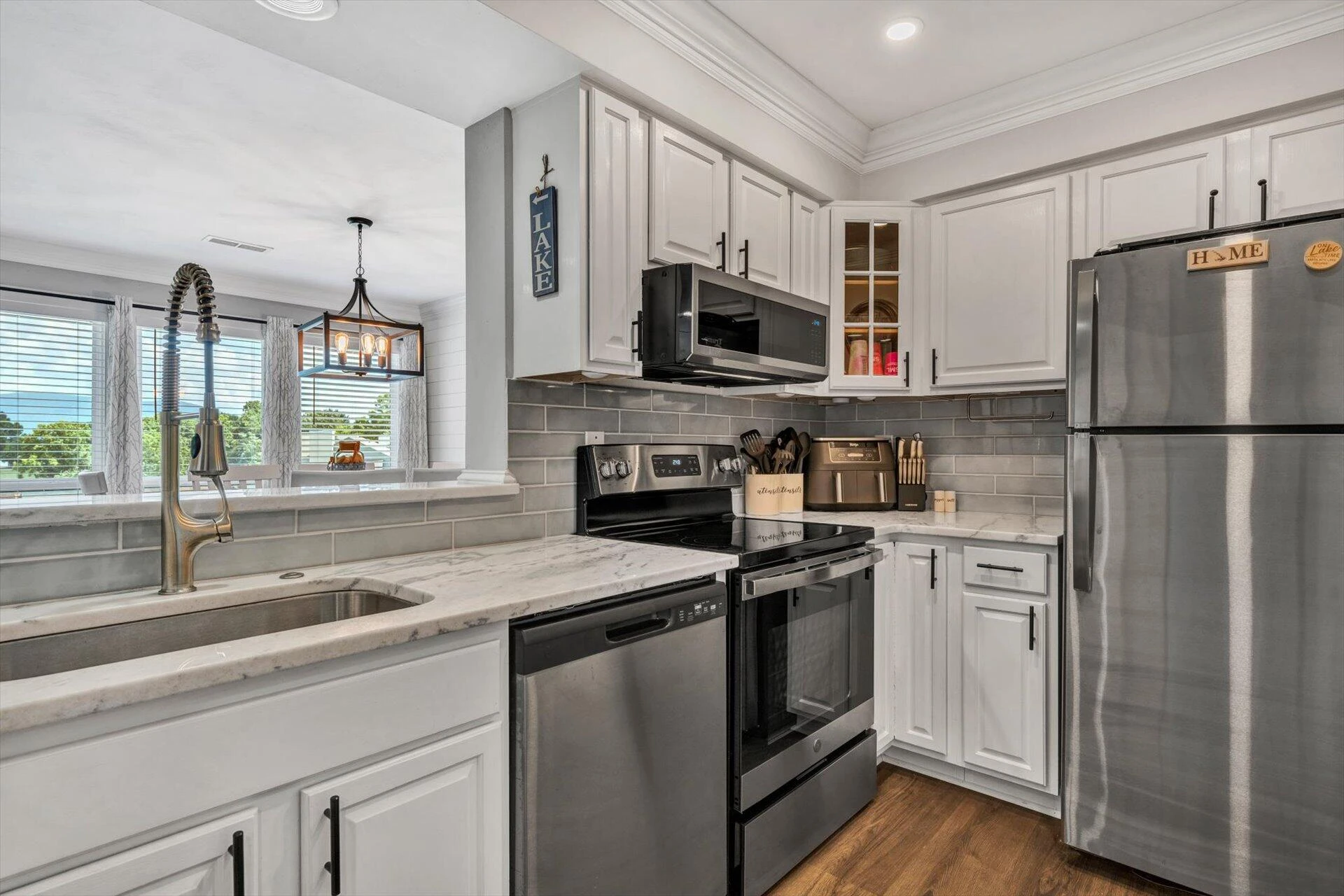 290 Sailors Cove DR #404 - Photo 4