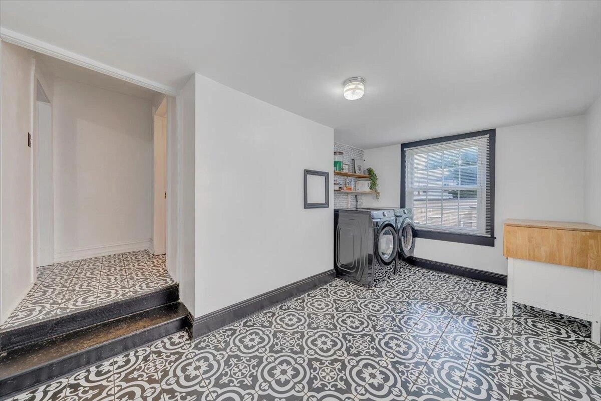 367 Washington AVE SW - Photo 16