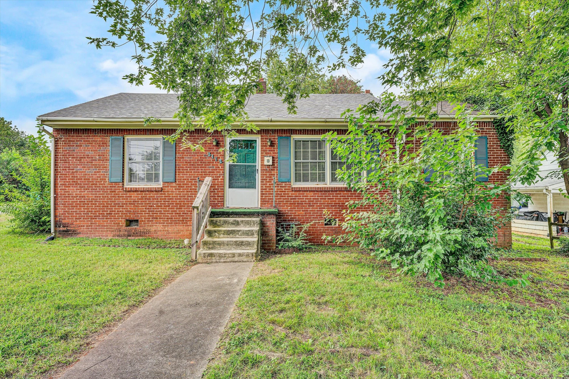 3112 PLANTATION RD NE - Photo 3