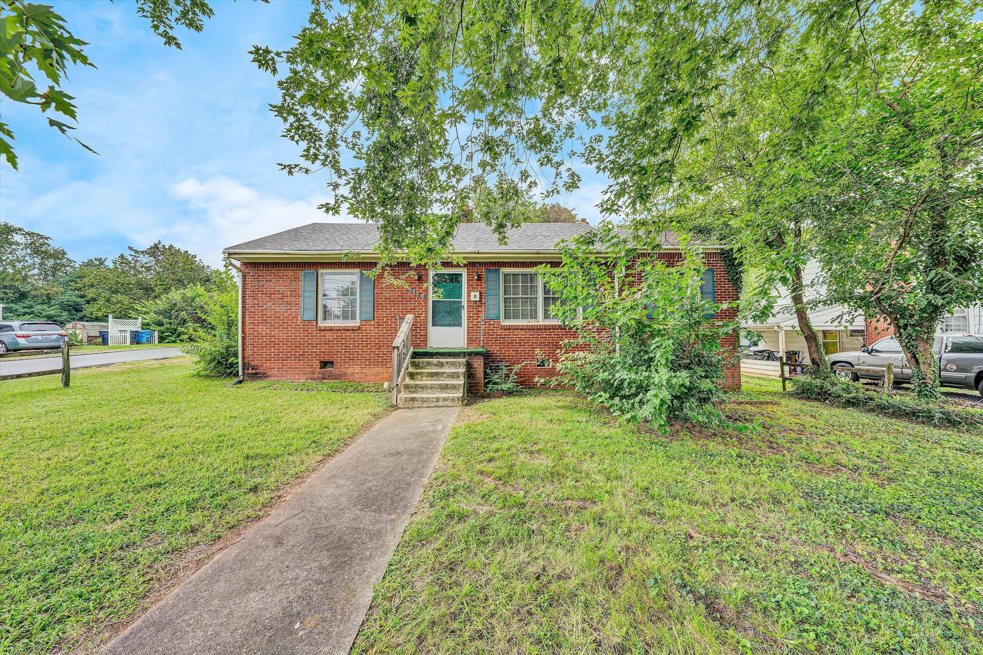 3112 PLANTATION RD NE - Photo 4