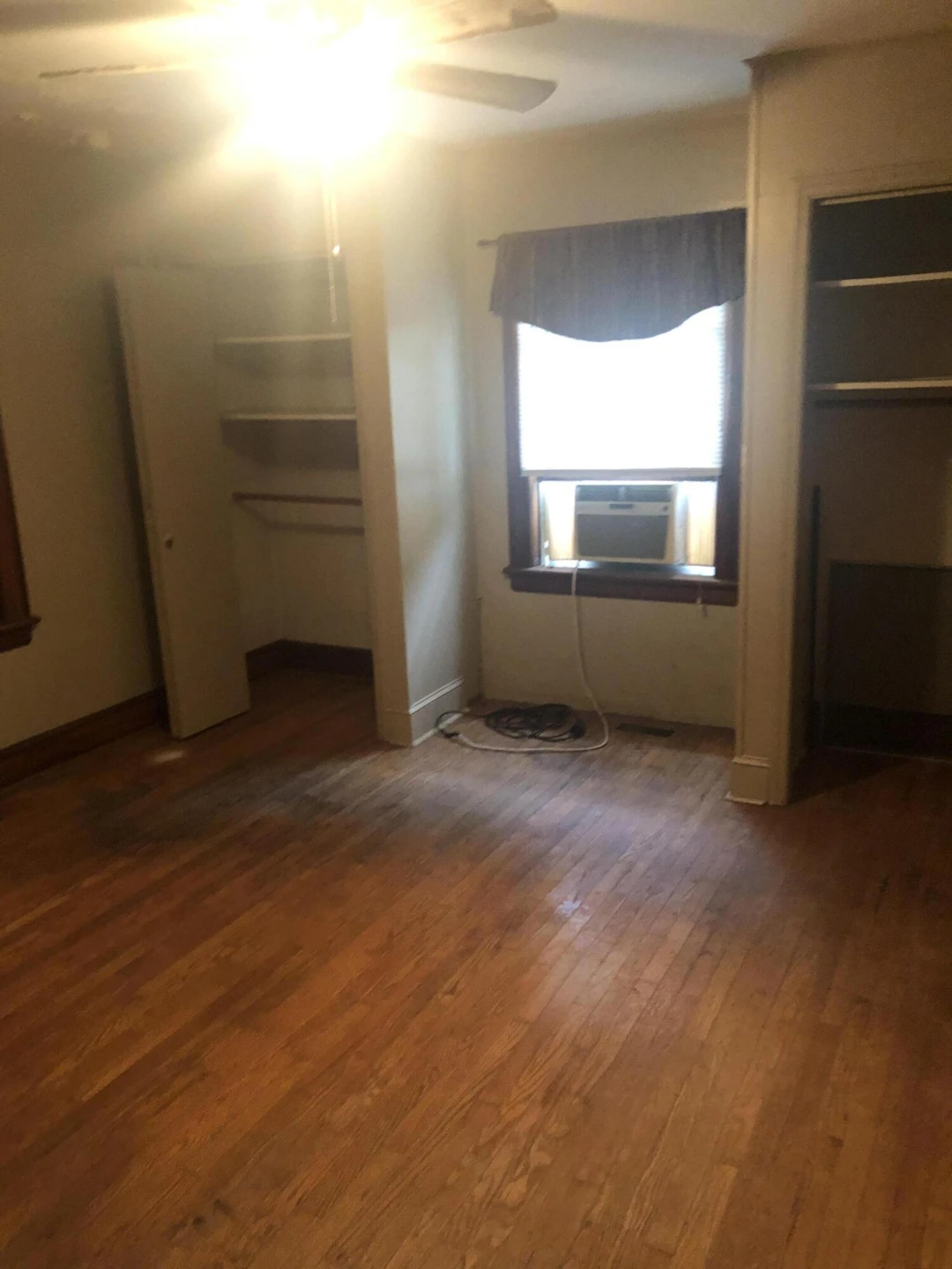 1027 Hardy RD - Photo 4