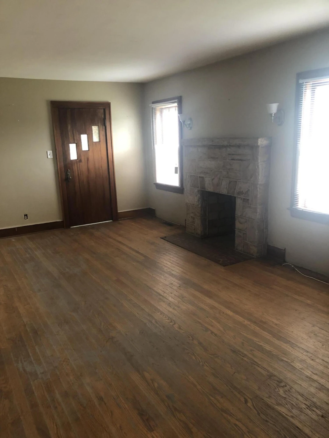 1027 Hardy RD - Photo 5