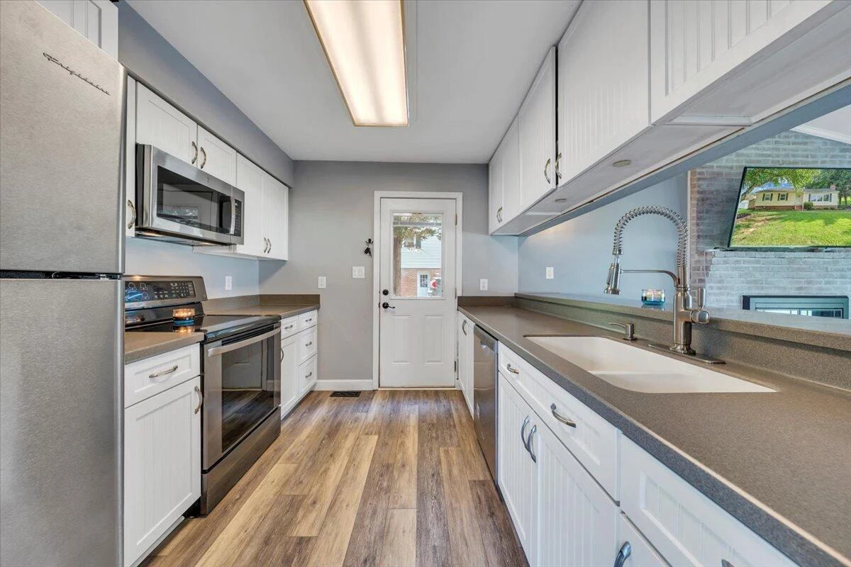 58 Grimes ST - Photo 10