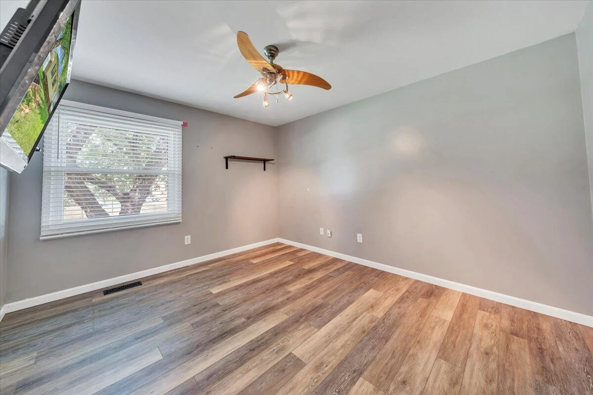 58 Grimes ST - Photo 19