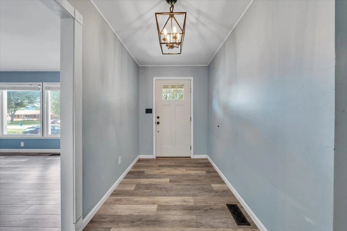 58 Grimes ST - Photo 2