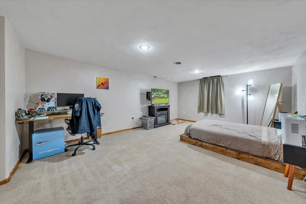 58 Grimes ST - Photo 28