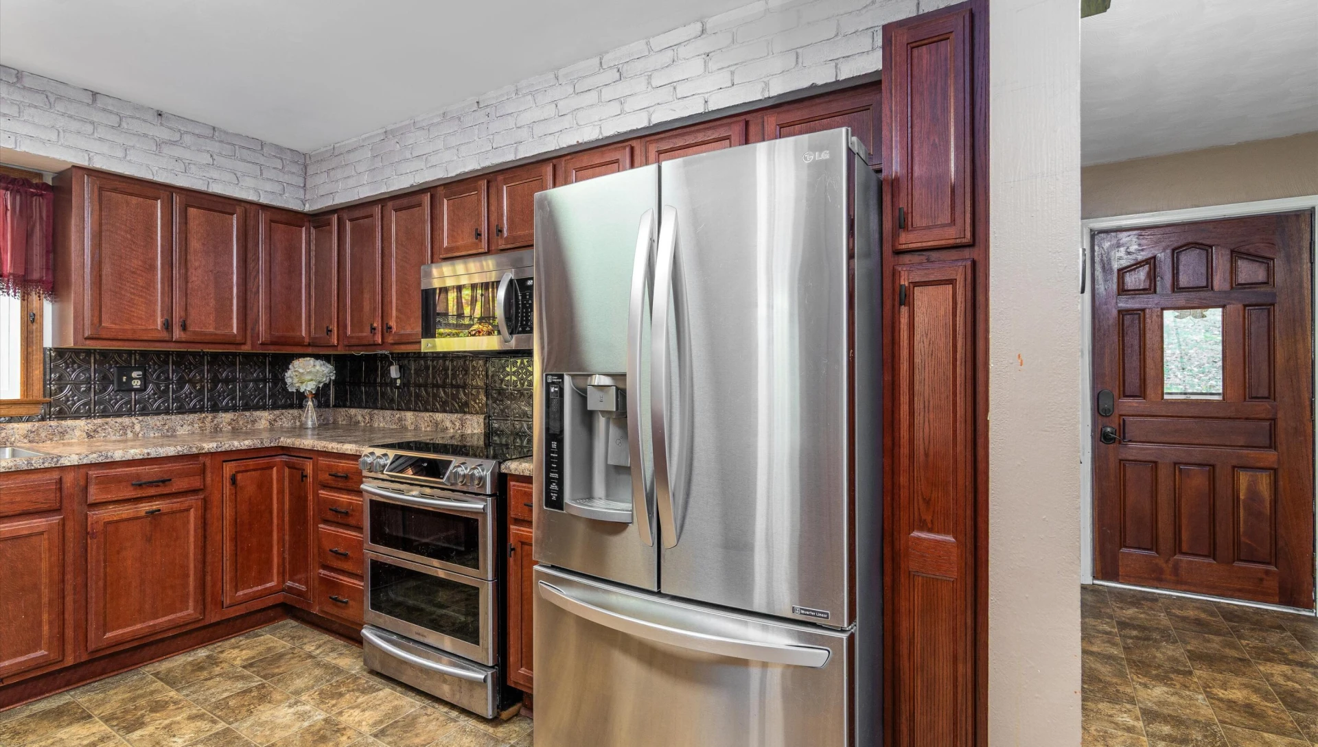 200 Cascade DR - Photo 14